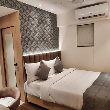 Maxxvalue Hotel Midc - Andheri Bombay Eksteriør billede