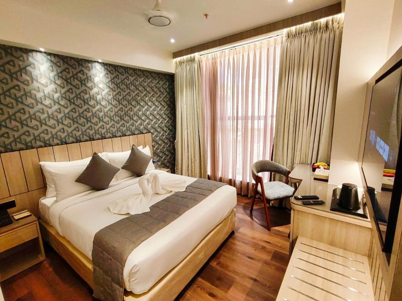 Maxxvalue Hotel Midc - Andheri Bombay Eksteriør billede